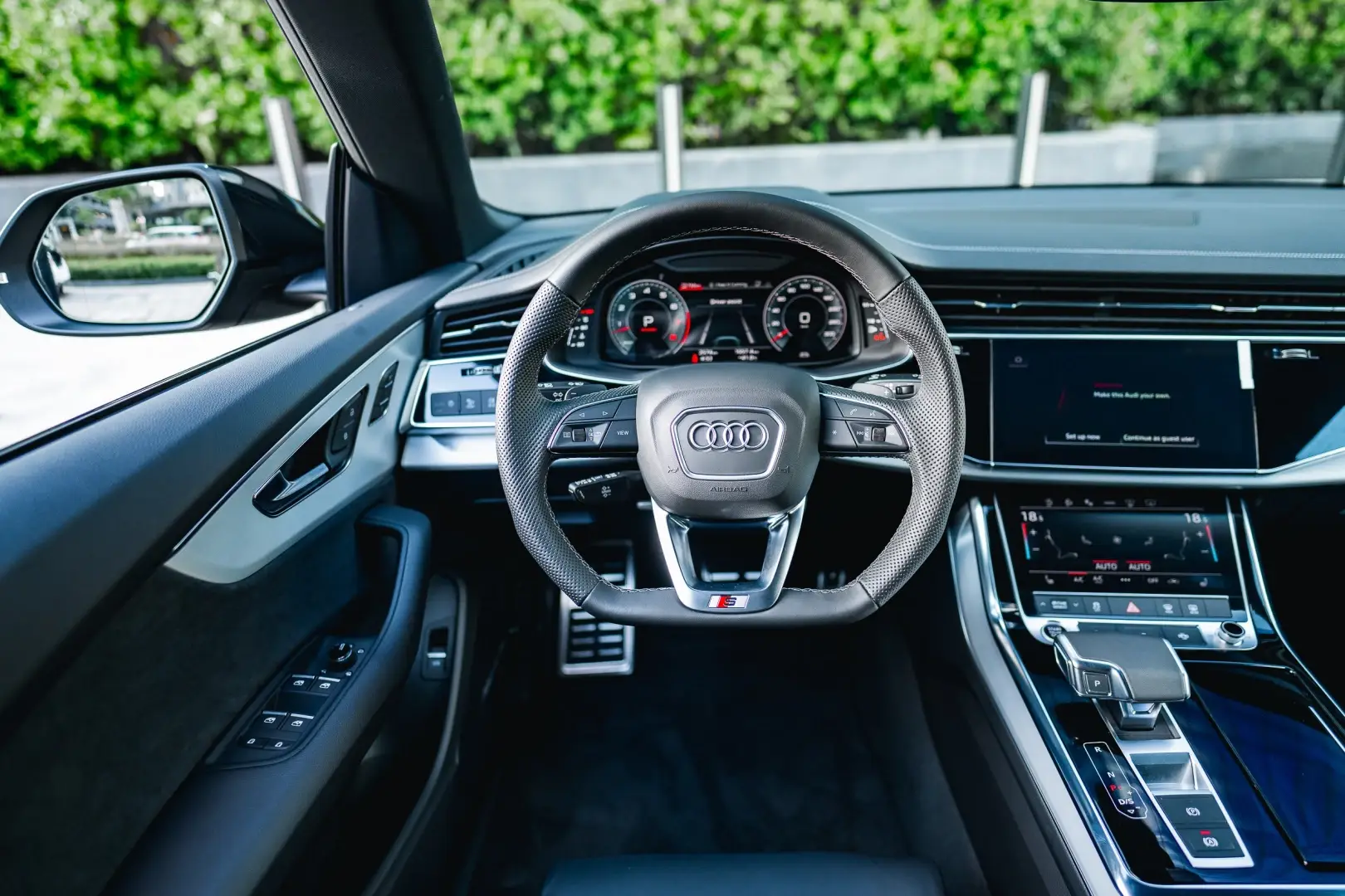 Аренда Audi Q8 3