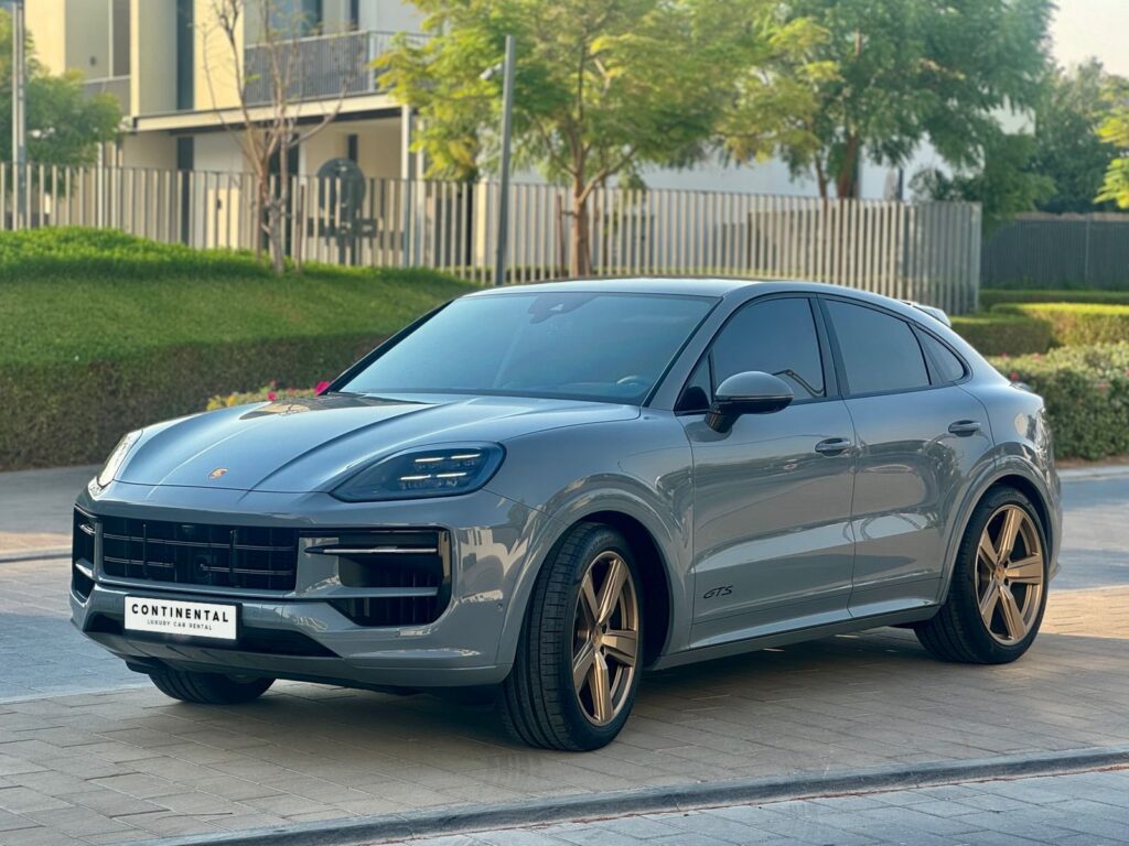 Porsche Cayenne 2025