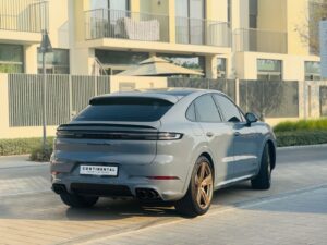 Porsche Cayenne 2025